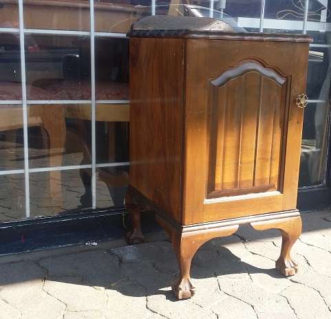 A IMBUIA BALL AND CLAW BEDSIDE  CUPBOARD / BUYER MUST COLLECT IN EDENVALE JHB