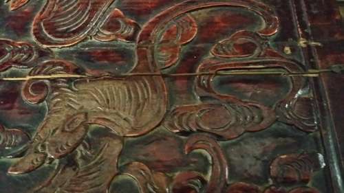 ANTIQUE ORIENTAL ROBE BOX