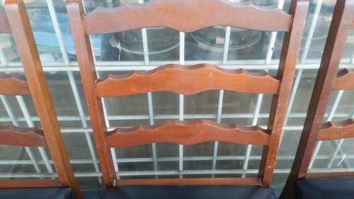 SET OF 6 VINTAGE WOOD  DINING CHAIRS    /  BUYER MUST COLLECT EDENVALE JHB