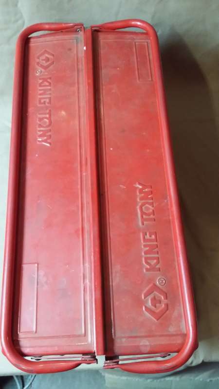 KING  TONY TOOL SET 63 PIECE IN RED TOOL BOX / BUYER MUST COLLECT IN EDENVALE JHB
