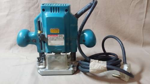MAKITA 3620 860W ROUTER