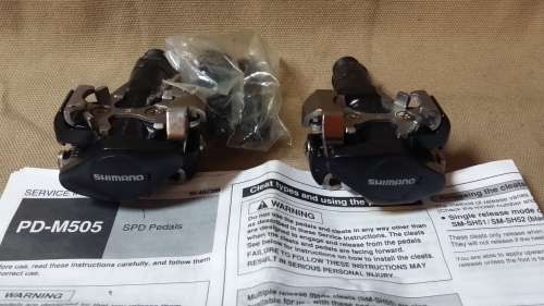 SET OF 2 PD M 505 SHIMANO PEDALS