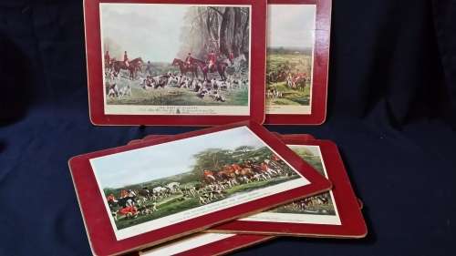 SET OF 6 PLACE MATES -  HORSE , HOUND ,  FOX HUNTING