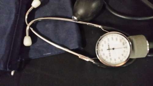 MANUAL BLOOD PRESSURE AND HEART BEAT STETHOSCOPE ANERRIOD SHYGIOMANOETER