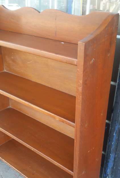 VINTAGE  SOLID MAHOGANY WOODEN BOOK SHELVE    /  BUYER MUST COLLECT EDENVALE JHB