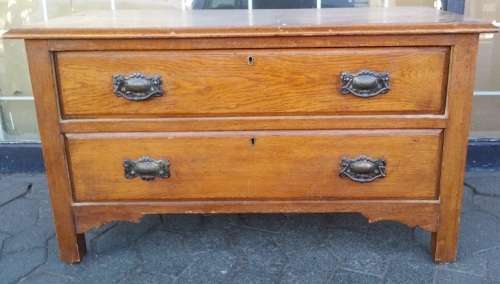 ANTIQUE SOLID WOOD  2 DRAWER CHEST OF DRAWERS    /  BUYER MUST COLLECT EDENVALE JHB