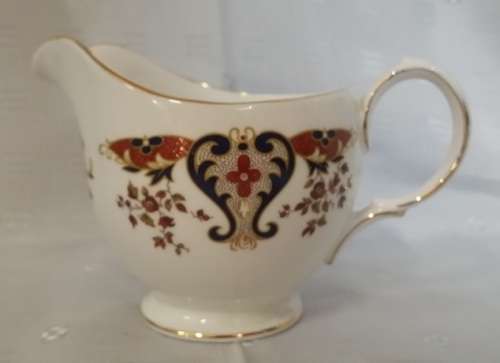 COLCLOUGH ENGLAND MILK JUG
