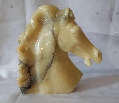 A MARVELOUS ONYX COMO ORIGINAL  HORSE HEAD STATUE