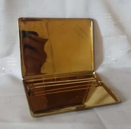 CIGARETTE HOLDER CASE
