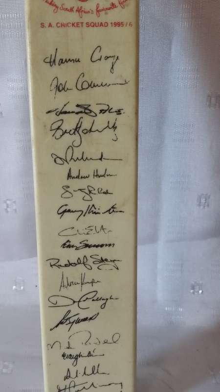 S. A CRICKET SQUAD 1995/6 SIGNED SMALL  BAT BY HANSIE CRONJE AND TEAM
