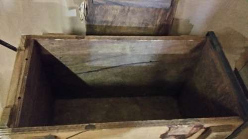 VINTAGE ARMY AMMUNITION WOODEN BOX