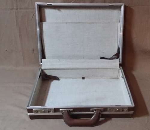 BROWN BRIEFCASE