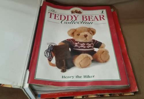 THE  TEDDY BEAR COLLECTION BOOK