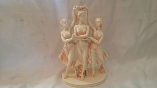 FIGURINE ORNAMENT