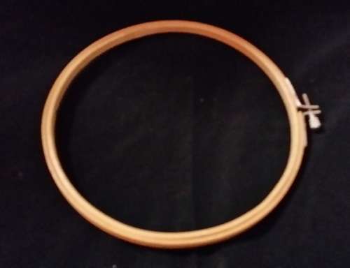 EMBROIDERY RING 30 CM