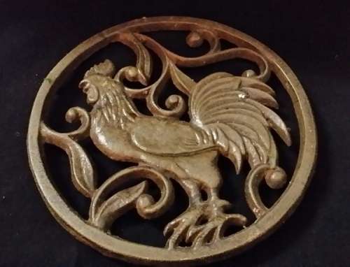 IRON   HOT POT STAND