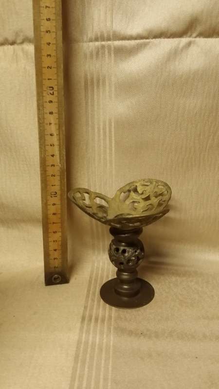 METAL  CANDLE STAND / HOLDER
