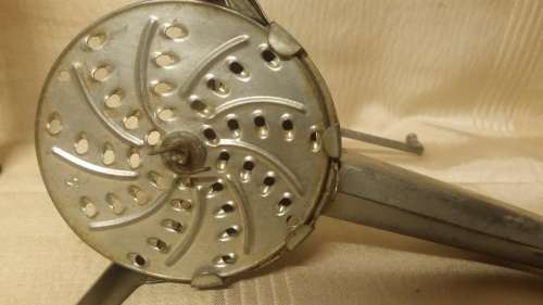 VINTAGE MANUAL GRATER