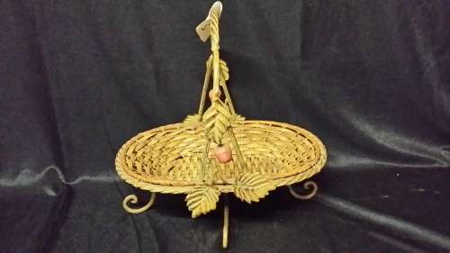 Metal and Wicker Basket Stand 28  X 20 cm