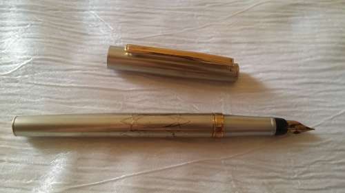 FOUNTAIN  PEN