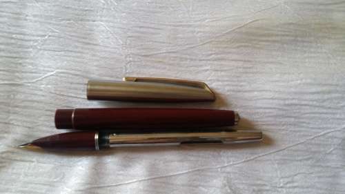 FOUNTAIN PEN