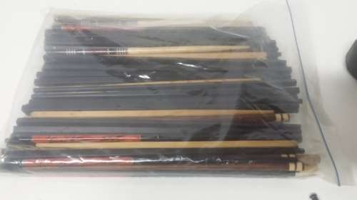 JOBLOT OF ASSORTED CHOPSTICKS
