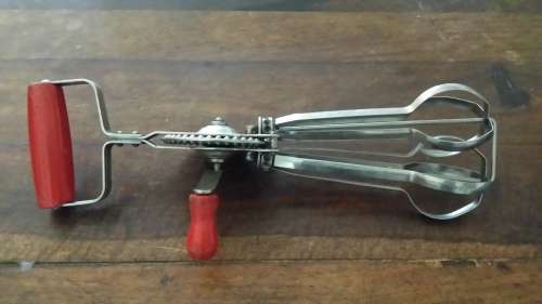VINTAGE SWIFT WHIP PROPERT AUSTRALIA  BEATER MIXER BALL DRIVE