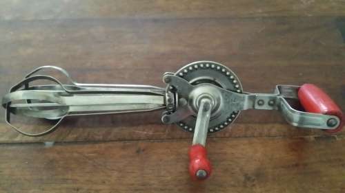 VINTAGE SWIFT WHIP PROPERT AUSTRALIA  BEATER MIXER BALL DRIVE