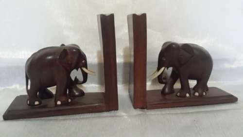 WOODEN BOOKENDS ELEPHANTS HAND CARVED POLISHED  16 CM X 12 CM