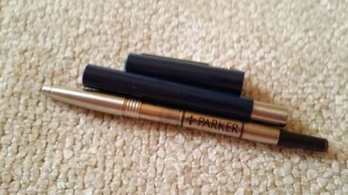 PARKER ROLLER POINT PEN