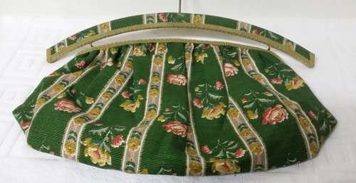 VINTAGE PEG STORAGE HOLDER HANGER 42 CM X 29 CM