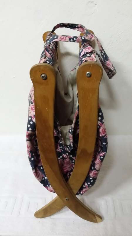 VINTAGE KNITTING FOLDING BASKET 3 7CM X 30 CM