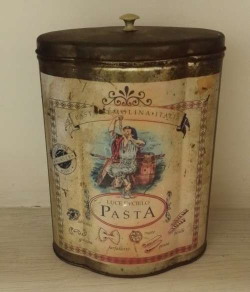 VINTAGE TIN