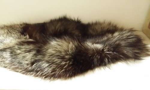 NATURAL GENUINE FUR SCARF / BUTTON COLLAR 42 CM