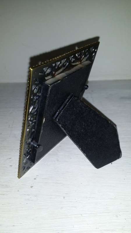 METAL PHOTO FRAME 12 X 9 CM