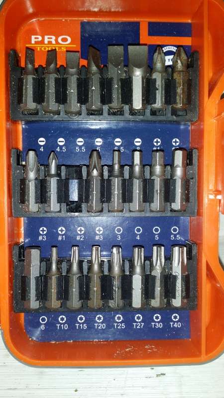 PRO  TOOL SCREWDRIVER AND OTHER TOOL KIT