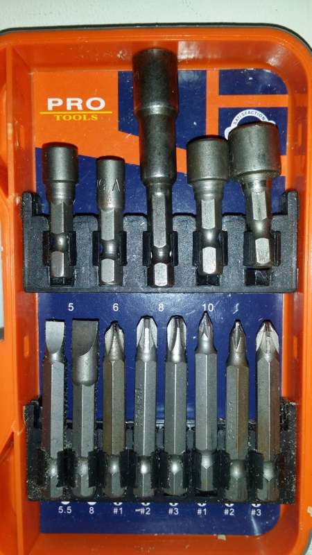 PRO  TOOL SCREWDRIVER AND OTHER TOOL KIT