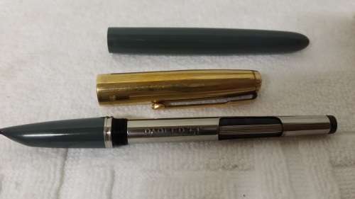 PARKER 12CT ROLLED  GOLD FOUNTAIN PEN