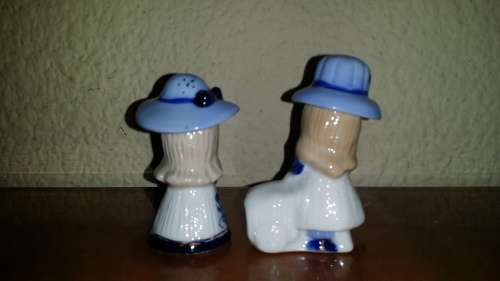 Two Small Figurines 7 cm