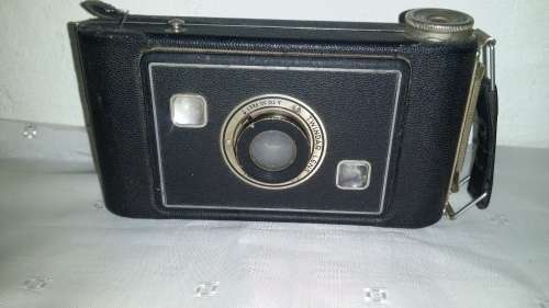 VINTAGE CAMERAs