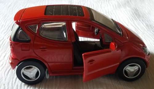 NEWRAY BENZ A CLASS  1998  1:32  METAL DIECAST TOY CAR 11 CM