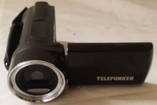 TELEFUNKEN TVLC 500 DIGITAL VIDEO CAMERA  USE 2 X AA BATTERIES