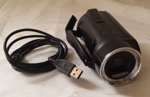 TELEFUNKEN TVLC 500 DIGITAL VIDEO CAMERA  USE 2 X AA BATTERIES