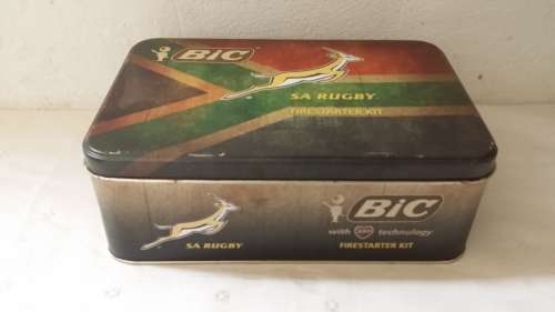 TIN :  BIC SA RUGBY TIN 22 X 8 CM