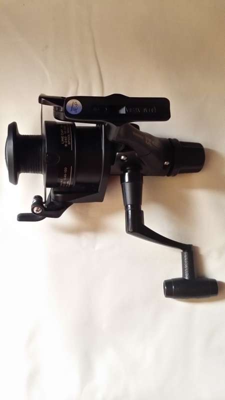 SHIMANO 4000R FISHING REEL - NEVER USED
