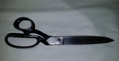 VINTAGE SCISSORS