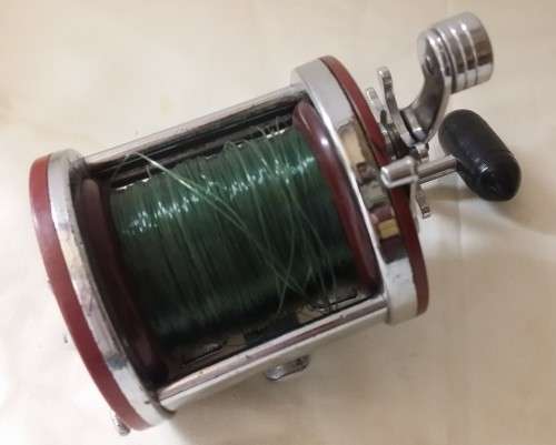 PEN JIGMASTER 500 FISHING REEL