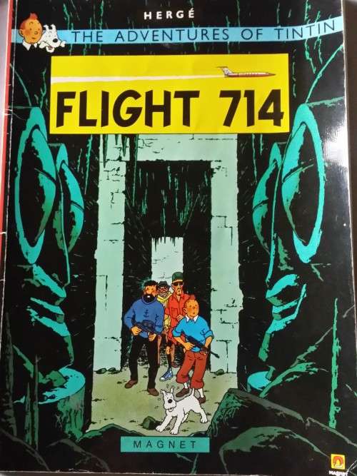 BOOK :  THE ADVENTURES OF TINTIN - FLIGHT 714 - PAPERBACK