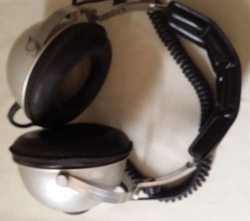 VINTAGE HEADPHONE