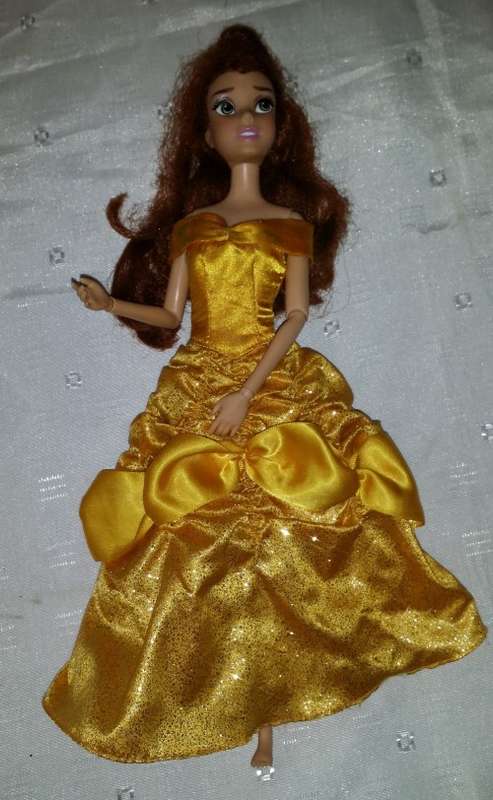 DISNEY DOLL